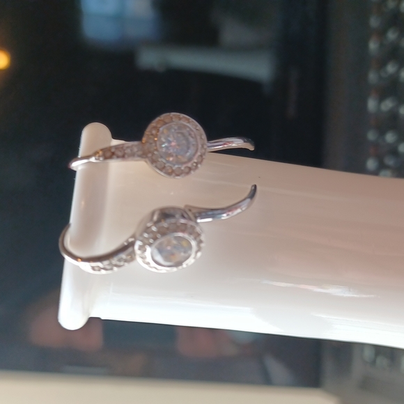 Sold - Picture 4 of 12